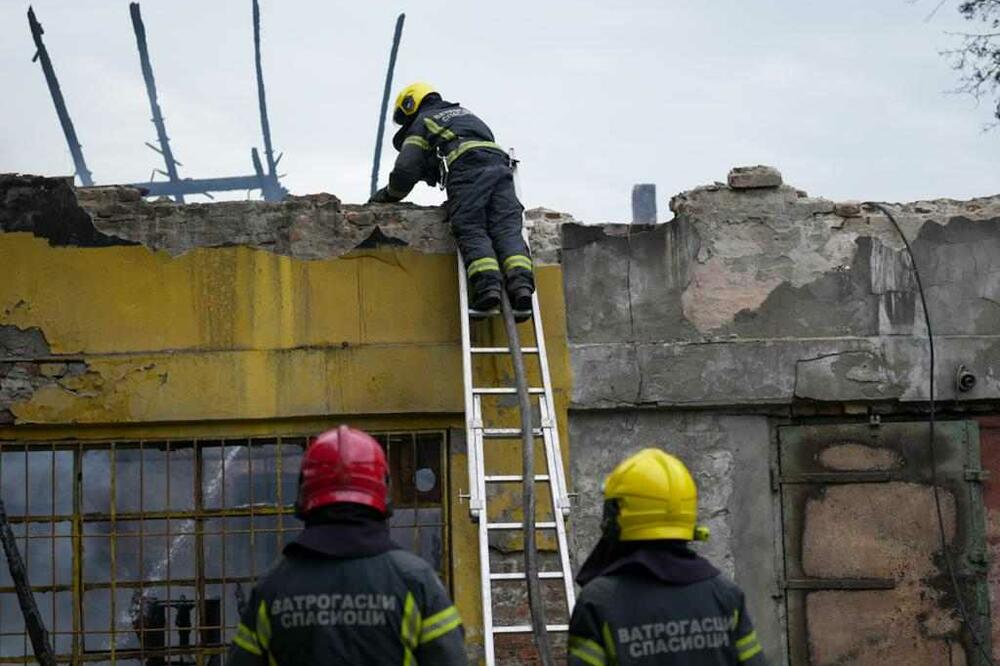 EKSPLOZIJA U PORODIČNOJ KUĆI U ADI: Povređena žena