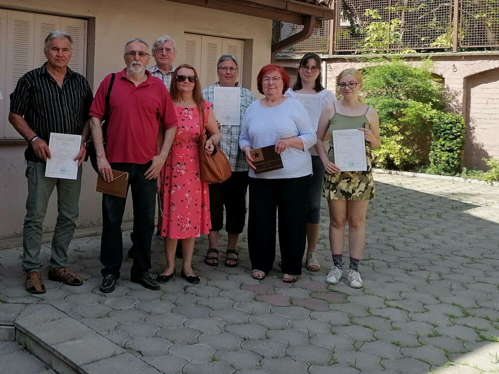 Jovan Zarković sa diplomiranim kursistima