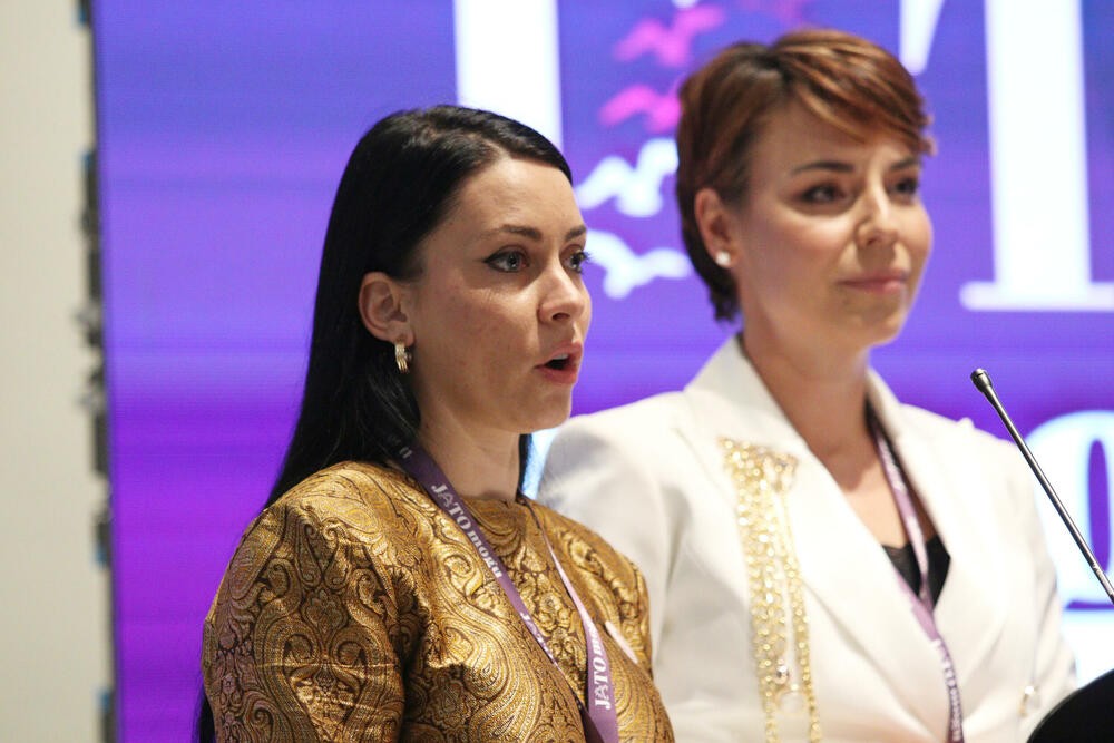 kancer dojke, Žena za ženu, Rak dojke, Žena uz ženu