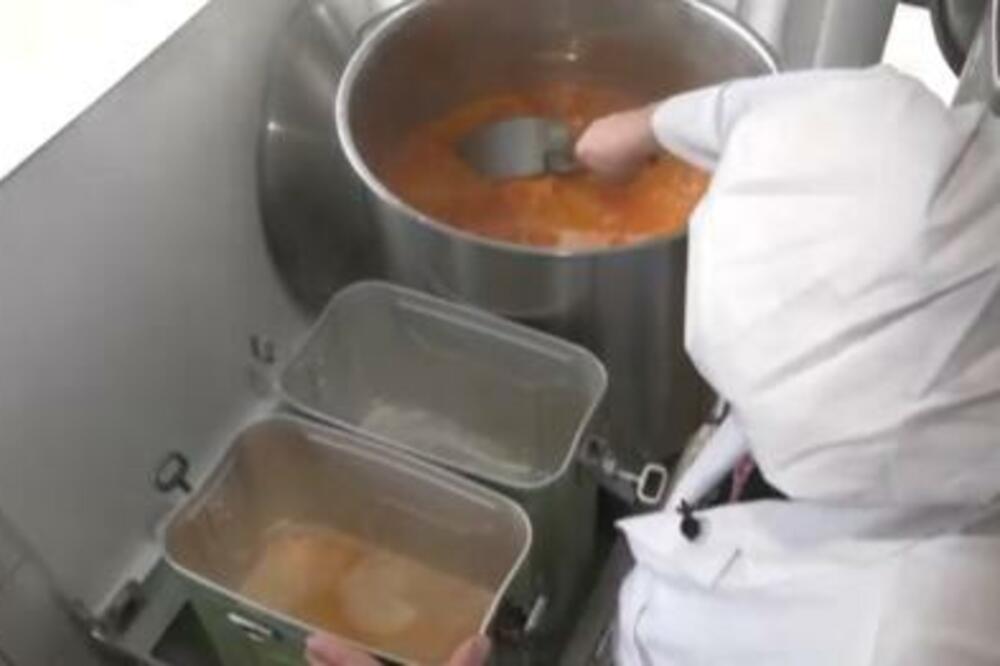 2.000 GLADNIH USTA DNEVNO NAHRANI SAMO NARODNA KUHINJA "MAJKA DEVET JUGOVIĆA": "Svakog dana neko napiše molbu"