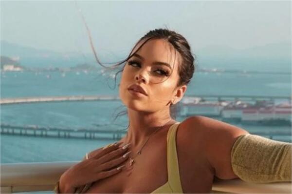 NA ZADNJICI IMALA OVO UMESTO KUPAĆEG, SEVALO JE SVE: "Jesi li ZUBNI KONAC stavila preko sebe, šta je to?" (FOTO)