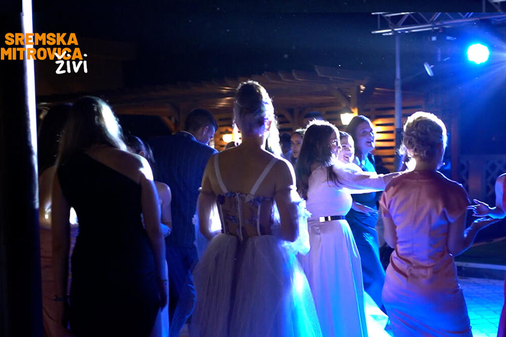 SREMSKA MITROVICA:“Pokloni matursku haljinu-ulepšaj nekome maturu”- biti praktična i svojim primerom čuvati prirodu