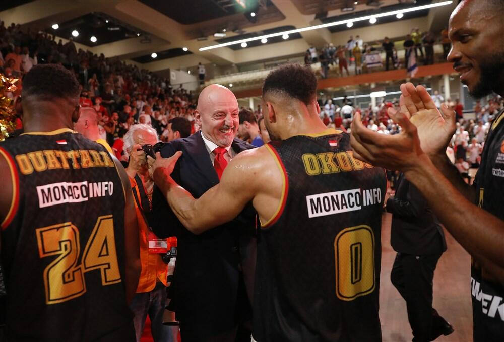 Slavlje Saše Obradovića sa košarkašima Monaka