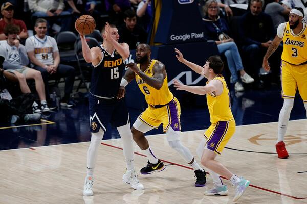 JOKIĆ ZABRINUO NAVIJAČE PRED 4. MEČ SA LEJKERSIMA: Nikad se ne zna...