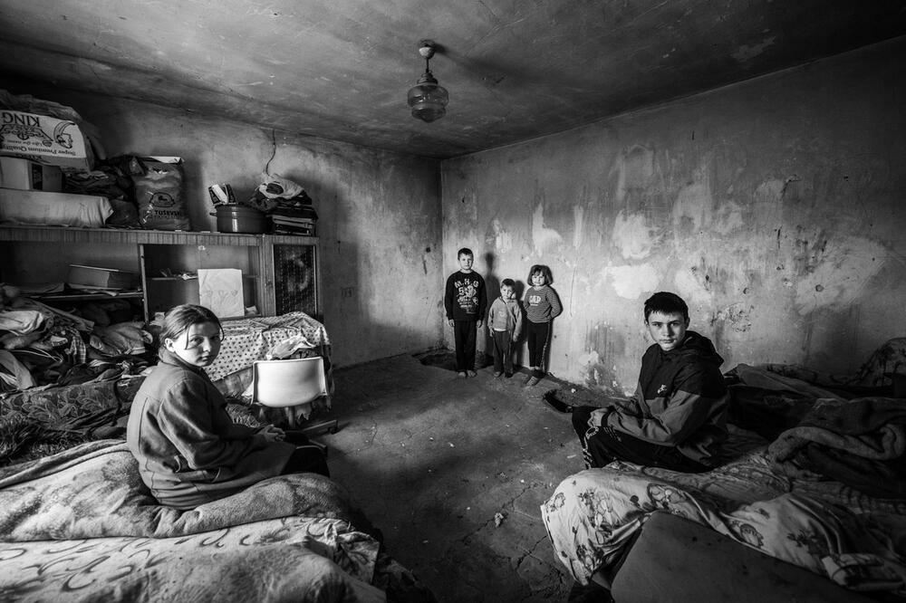 DRUGARI NE DOLAZE JER NAM SE KUĆA RUŠI: Ova dečica žive na ivici LJUDSKOG DOSTOJANSTVA, POTREBNI SMO IM! (FOTO)