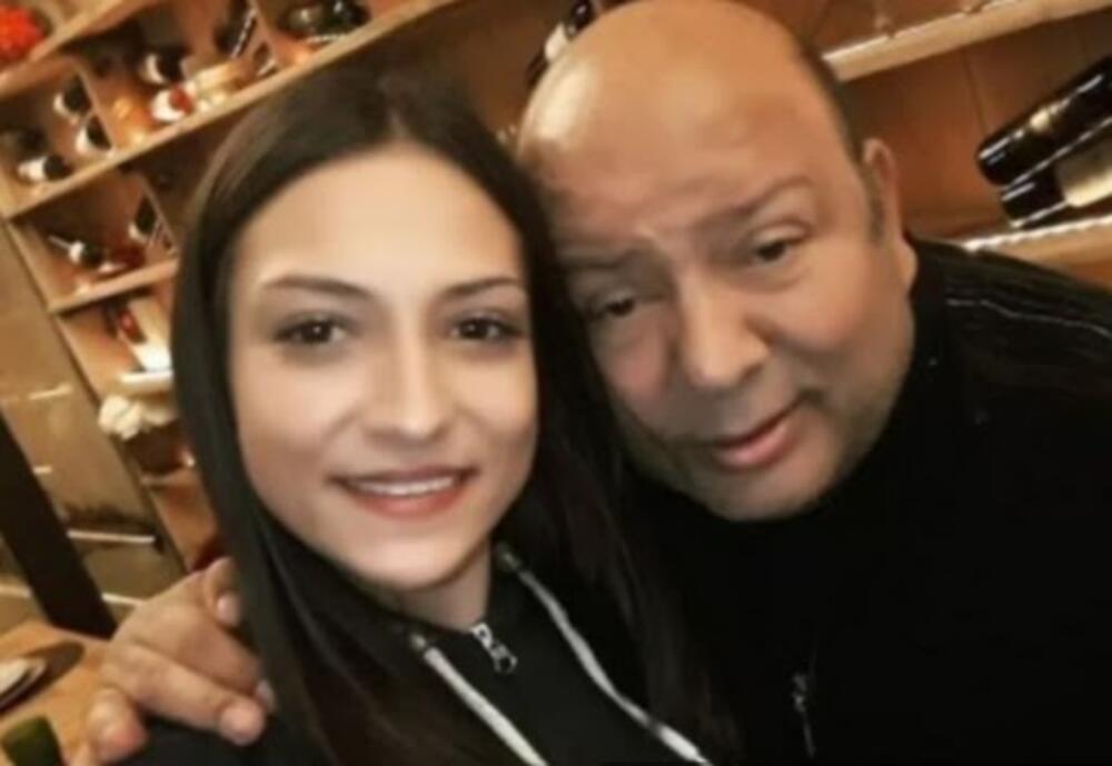 'Svi znate Džeje i kakav je on veseljak bio. Koliko je samo svadbi on otpevao.'