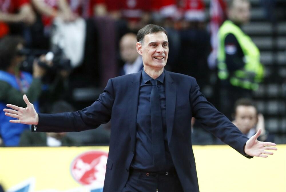Jorgos Barcokas, trener Olimpijakosa na meču protiv Monaka