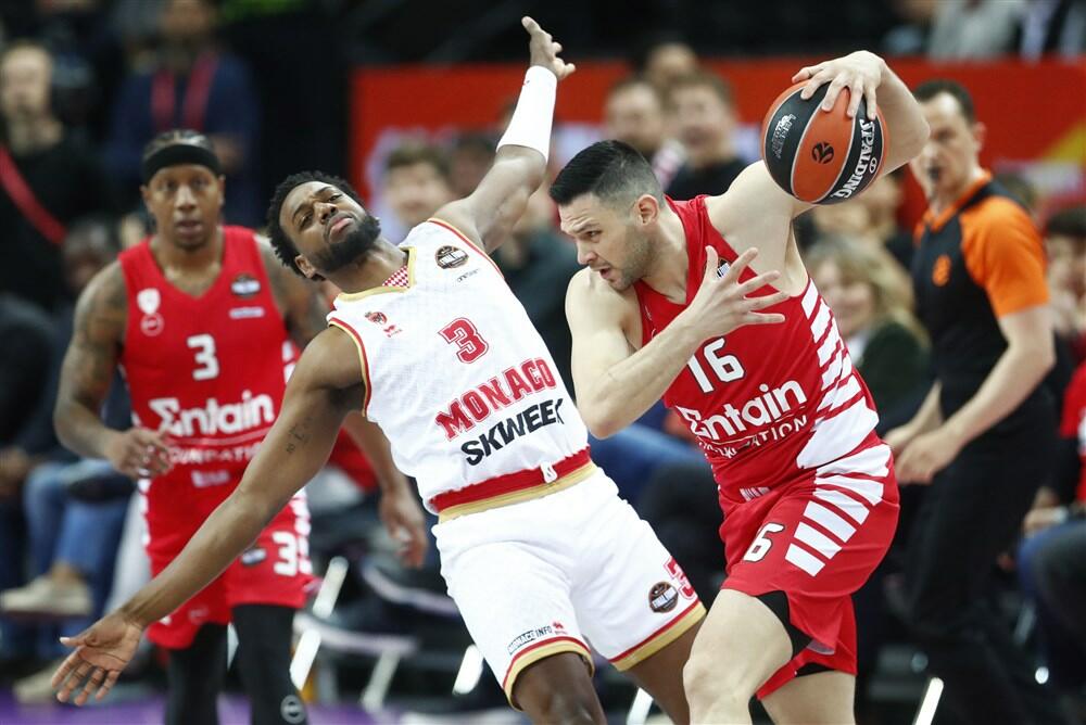 Detalj sa utakmice Olimpijakosa i Monaka