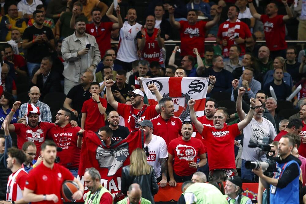 Imaju razloga za slavlje... Navijači Olimpijakosa