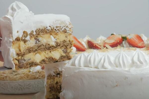 SVA DECA VOLE DA JE JEDU NA ROĐENDANIMA: Odmah zapišite recept za GRČKU TORTU, skroz se topi u ustima