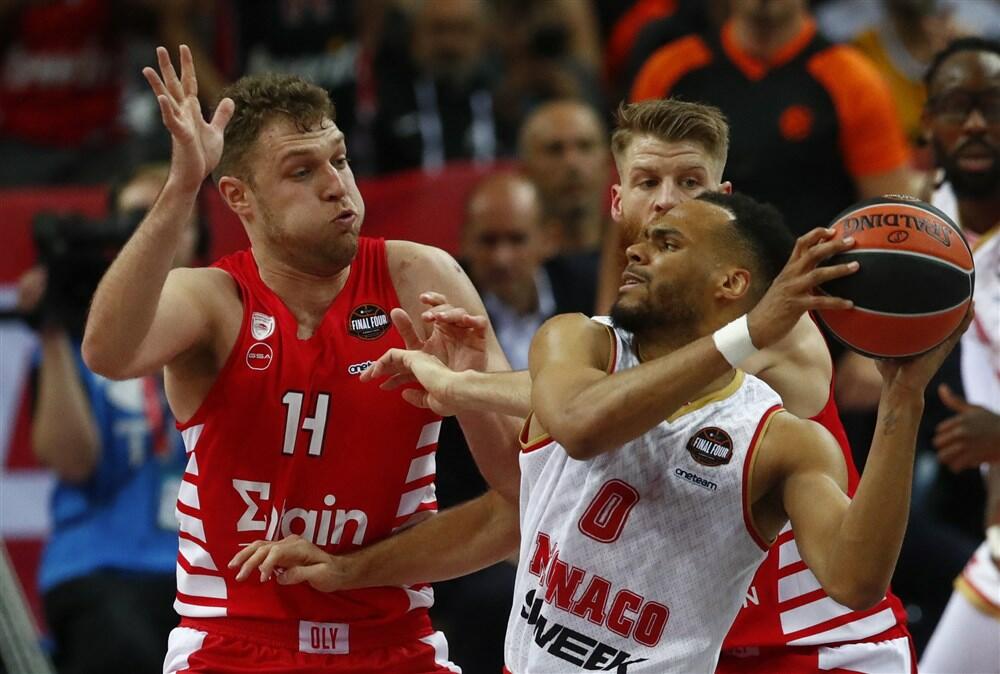 Saša Vezenkov, Aleksandar Saša Vezenkov, KK Olimpijakos, KK Monako, Evroliga, Eli Okobo