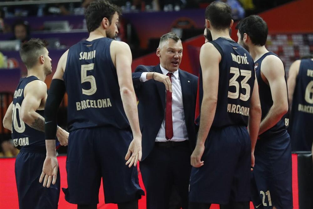 KOŠARKAŠ BARSELONE POLOMIO DVA ZUBA! Jeziv pad (VIDEO/FOTO)