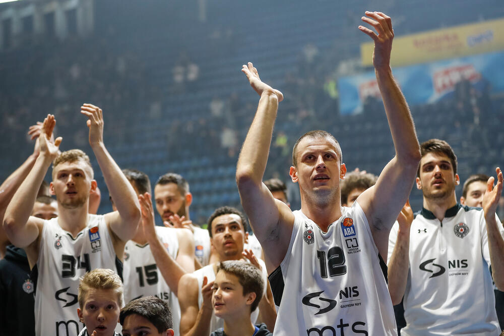 BIVŠI KOŠARKAŠ PARTIZANA BEZ DLAKE NA JEZIKU: Tukao sam Jokića koliko god sam mogao! (VIDEO)