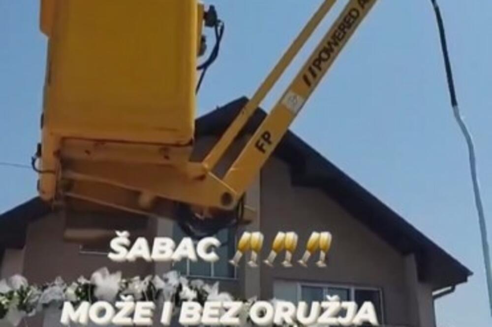 NIKO NIKADA NIJE OVAKO SKINUO JABUKU NA SVADBI: Neverovatan SNIMAK mladoženje iz Šapca, KAKAV CAR