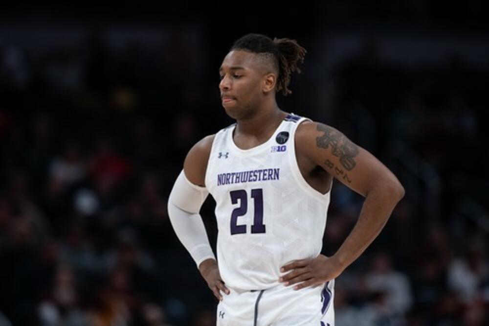 AMERIKANAC ZAROBLJEN U CRNOJ GORI: Nisu mu dali platu 5 meseci, pozajmio 20€, ne može ni da se vrati kući! (VIDEO)