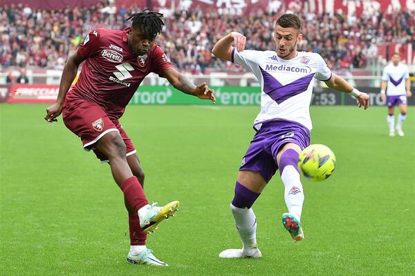 REMI SRPSKOG TORINA I FIORENTINE! Jović strelac posle tri minuta na terenu (FOTO)