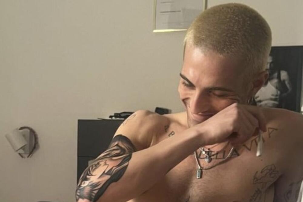 NEPRIMERENO I PRIMITIVNO! Miljenik žena ZGROZIO sve jer je DIRAO INTIMU: Da li je moguće da je OVO URADIO? (VIDEO)