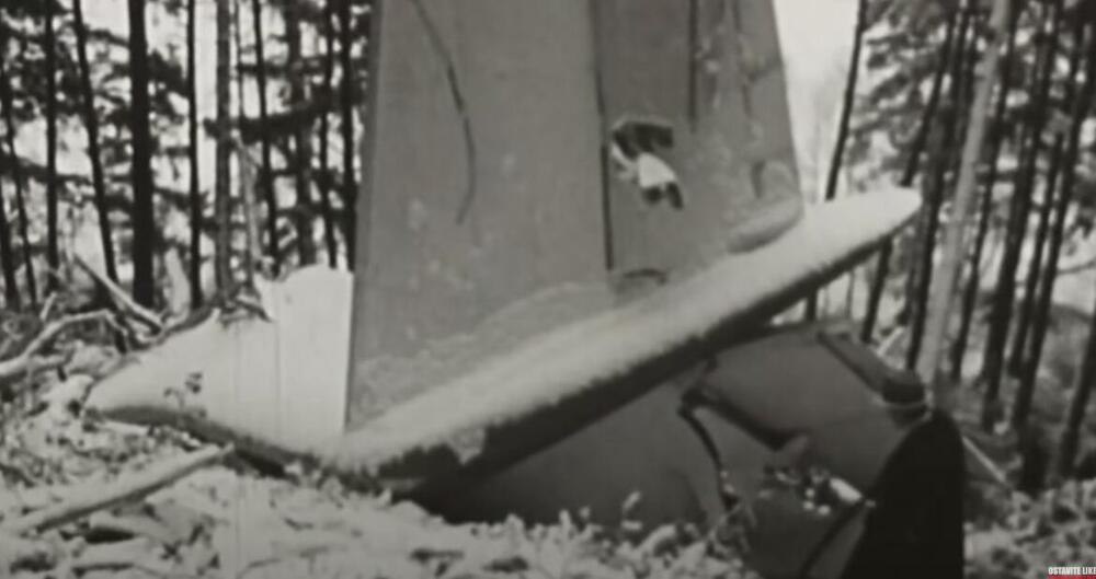 Zahvaljujući niskom pritisku, onesvestila se pre pada, što je sprečilo da joj srce pukne u tom strašnom momentu.