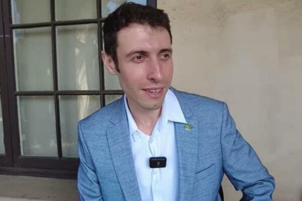 SRĐAN (34) JE MLADI NAUČNIK I DOKTOR MEDICINE: Otišao je u Ameriku na usavršavanje, a evo kako je PROŠAO (VIDEO)