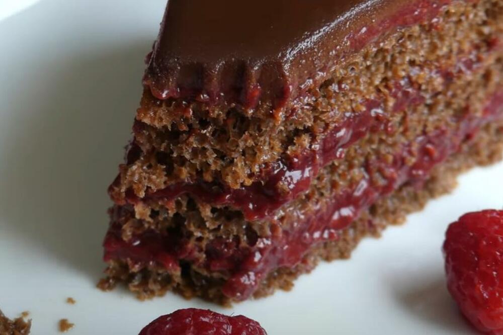 Za ovu slavnu tortu kažu da je perfektna! Nema veće kraljice, da je na takmičenju pokupila bi sve medalje