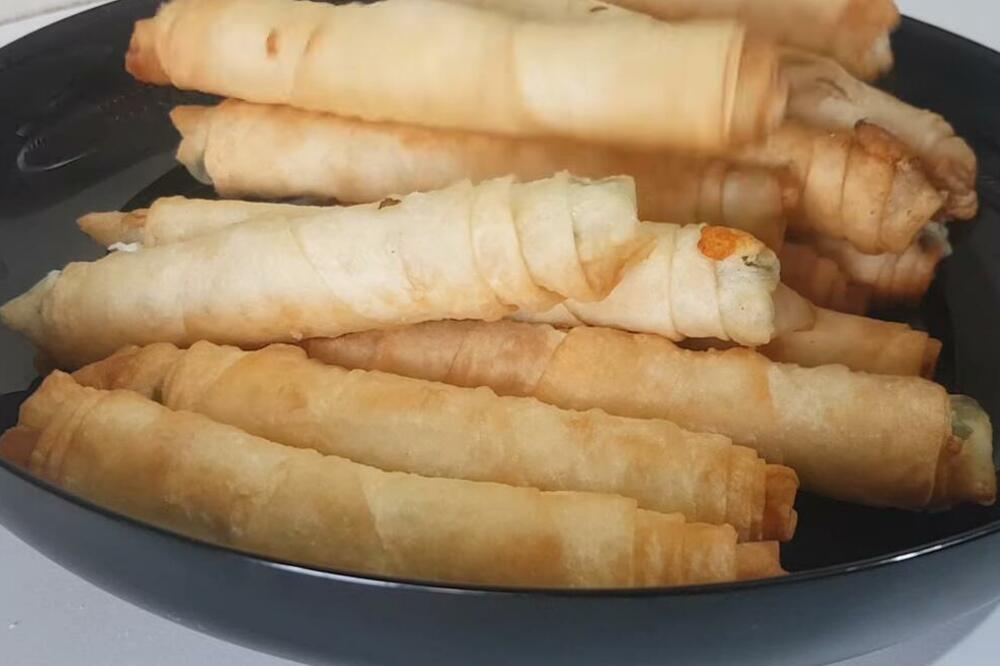 PREUKUSNA TURSKA PITA KOJA SE SPREMA DOK KAŽETE KEKS: Nema dežuranja pored šporeta, a tek kako ide uz hladan jogurt