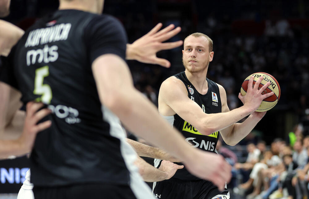 Detalj sa majstorice Partizana i Studentskog centra