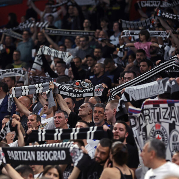 "NEKULTURNI NAVIJAČI PARTIZANA" - Valensija se oglasila saopštenjem, za njih su "Grobari" zaslužili BATINE! (VIDEO)