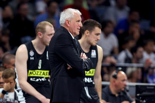"NEMAM POJMA, NISAM JA ADRESA ZA TO!" Obradović iskren o Partizanovom igranju u KLS (FOTO)
