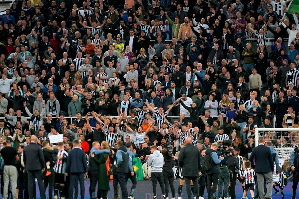 NJUKASL POSLE 20 GODINA U LIGI ŠAMPIONA! "Svrake" ostavile Liverpul bez elite (VIDEO/FOTO)