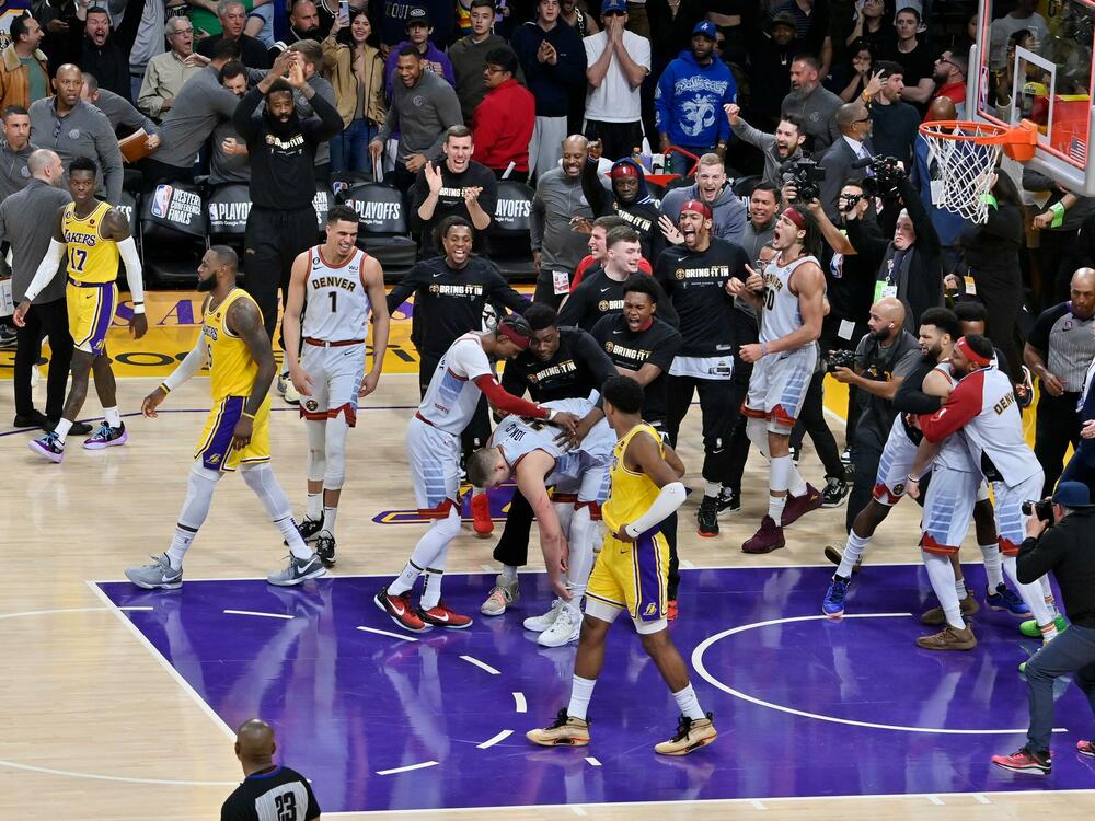 Slavlje Nikole Jokića i saigrača posle plasmana u veliko finale