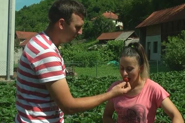 IZ BEOGRADA POBEGLI NA SELO I SAD SU PRAVE GAZDE: Ivana i Miloš u grad više ne bi ni za živu glavu! (VIDEO)