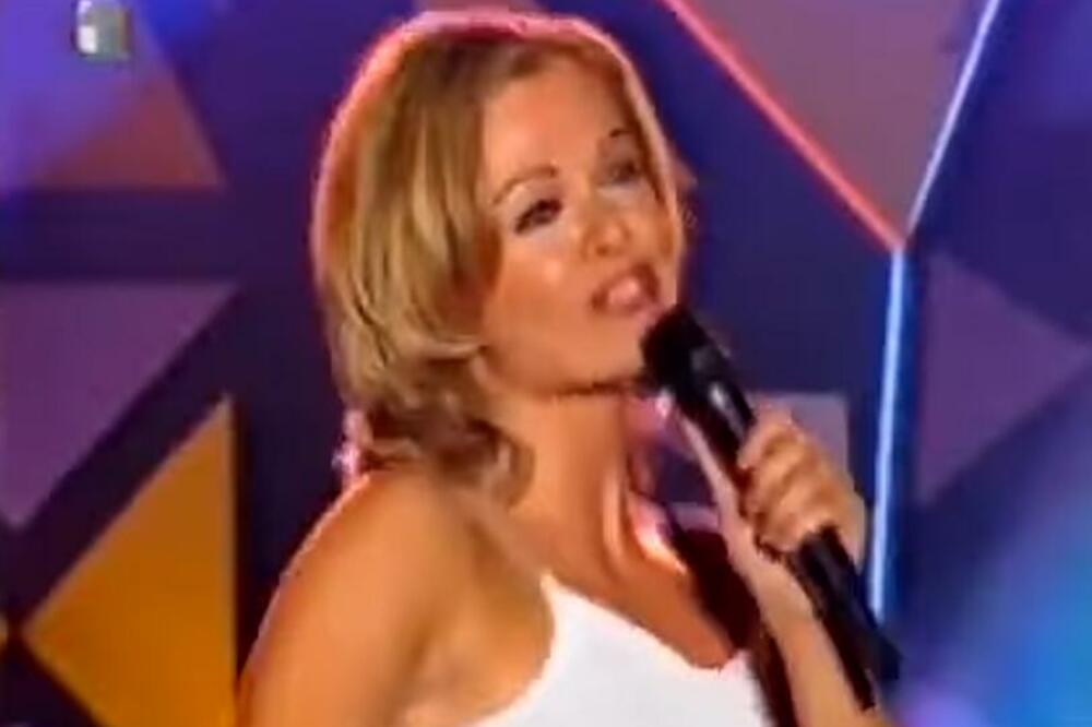 HRVATICA POSLE RATA PEVALA POD PRETNJOM! Držao je ORUŽJE i 15 puta je morala da ponovi OVU PESMU: Jeziva SITUACIJA