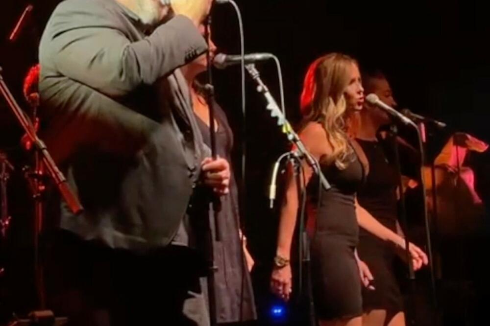 SLAVNI GLUMAC NAKON RAZVODA NE LIČI NA SEBE: Svi u NEVERICI nakon PRIZORA, jel OVO stvarno ON?