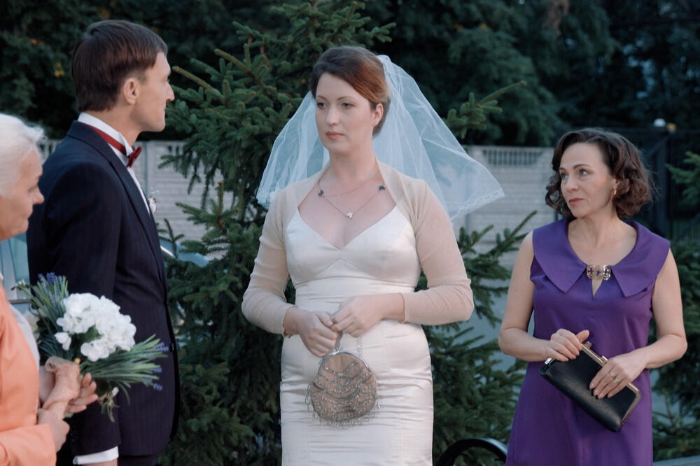 LJUBIN LJUBAVNI ŽIVOT POSTAJE SVE ZANIMLJIVIJI! Nakon odluke da se uda za Anatolija dolaze i novi problemi