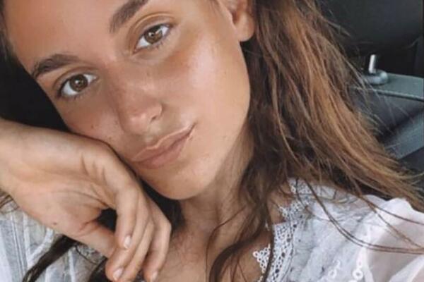 PRELEPOJ STJUARDESI (23) PRETI SMRTNA KAZNA? Lepotica uhapšena u Saudijskoj Arabiji, evo šta je pokušala DA URADI