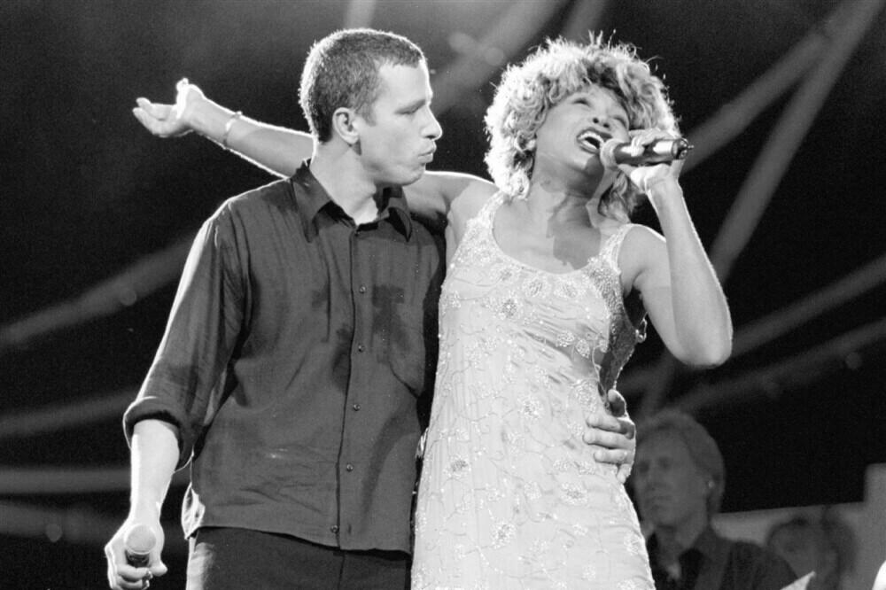 ITALIJAN JE LUDEO ZA NAŠOM VODITELJKOM, A SADA SE OGLASIO POTRESNOM PORUKOM: Oprostio se od NJE ZAUVEK