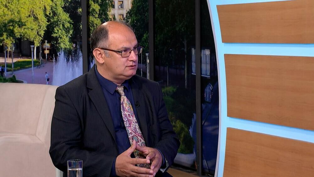 Prof. dr Mihajlo Rabrenović