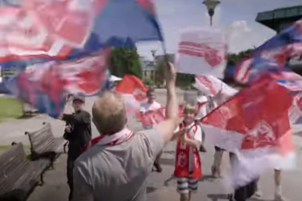 GRUPA DEČAKA SE SASTALA ISPRED HRAMA, A ONDA SE POJAVIO OSVEDOČENI ZVEZDAŠ: Zaviorili barjacima, pa pravac Marakana