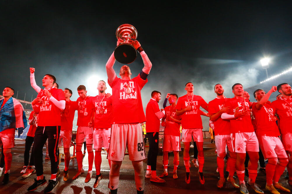 ZVEZDI SAMO OD UČEŠĆA U LIGI ŠAMPIONA MAGIČNA MILIONSKA SUMA! Ovo su projekcije za šešire (FOTO)