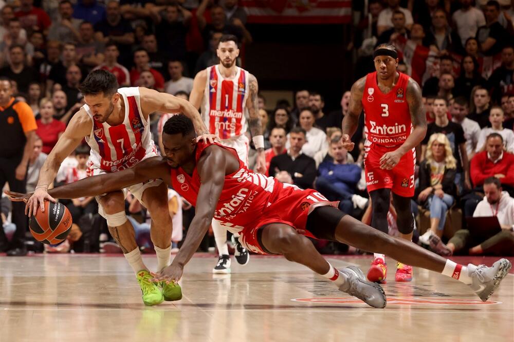 PONUDA OD 9.000.000 EVRA, CRVENO-BELI NEMAJU GDE! Najbolji odlazi (FOTO)