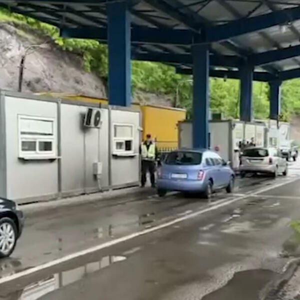 NA SEVERU KOSOVA I METOHIJE MIRNO: Na prelazima Jarinje i Brnjak nema zastoja