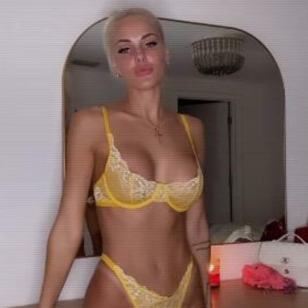 BIVŠA ŠAMPIONKA VIMBLDONA OTVORILA "ONLYFANS": Teniserka ŠOKIRALA, muškarci u transu! (FOTO)