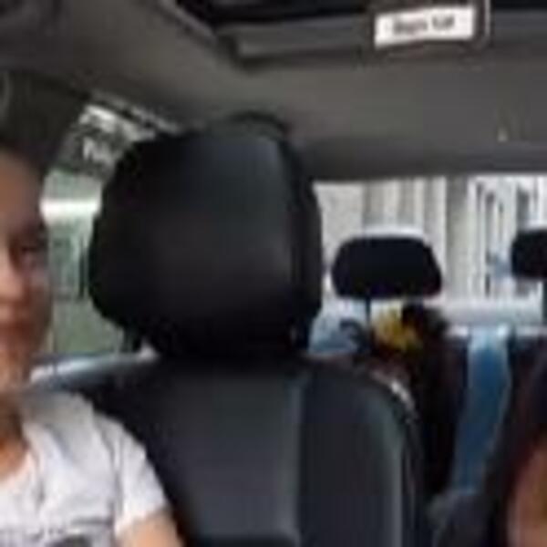 ČIM MU SE DEVOJČICA OBRATILA U KOLIMA POČEO JE DA PLAČE: Samo je GLEDAO u nju, a onda... (VIDEO)
