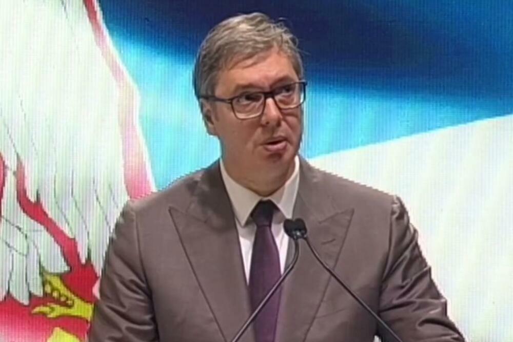 ODRŽANA VANREDNA SEDNICA U KRAGUJEVCU: Vučič predložio Miloša Vučevića za predsednika Srpske napredne stranke