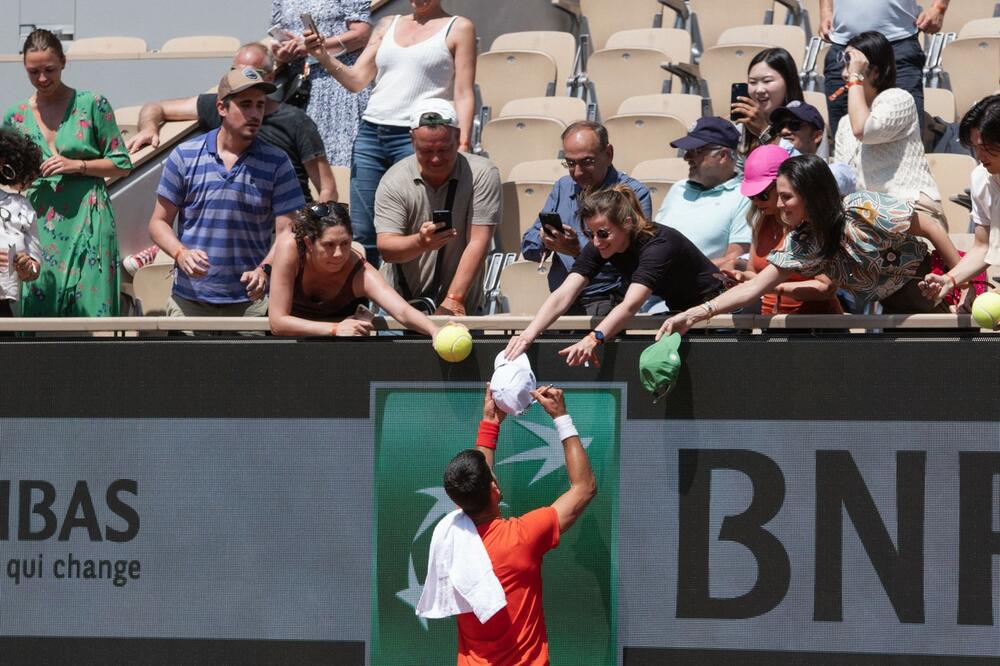 AU, ŠTA JE ĐOKOVIĆA SAČEKALO U PARIZU! Srbin ovo definitivno nije očekivao! (FOTO)