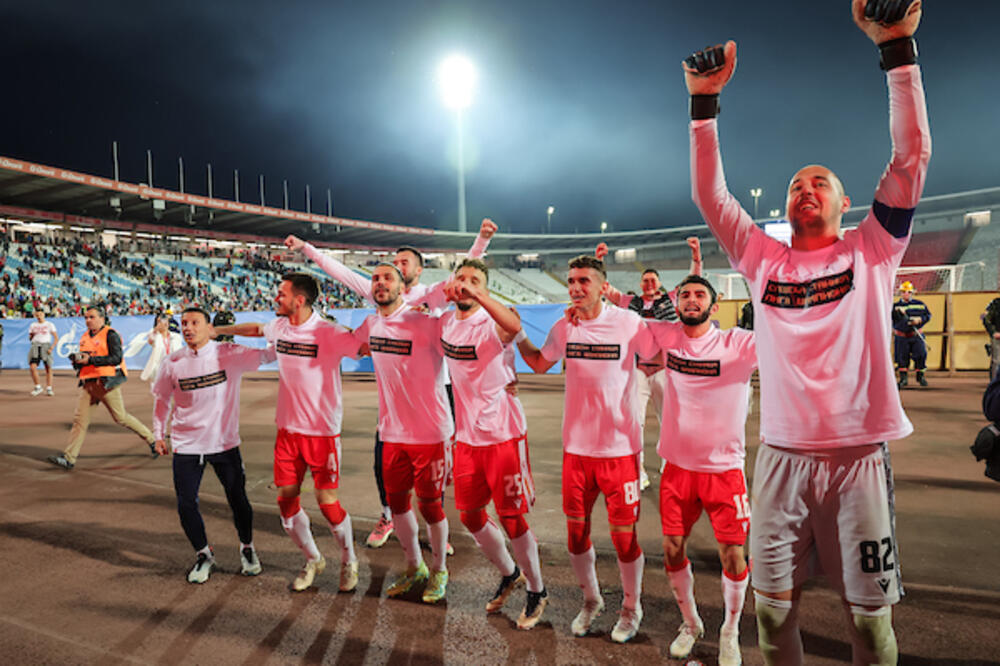 DEFILE ZVEZDINIH ŠAMPIONA: Navijači će ih sigurno pozdravljati ovacijama!