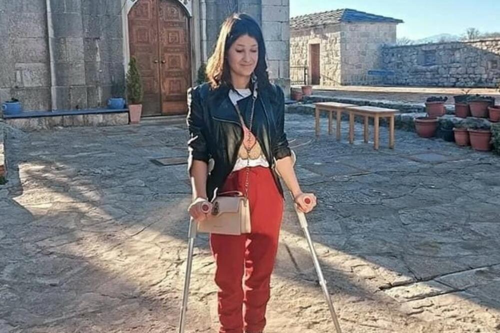 MARIJU IZ PRIBOJA UJEO PAS: Kao osoba sa invaliditetom UŽASNO SE UPLAŠILA, grad NE PREDUZIMA ništa (FOTO)