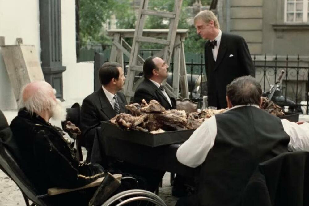 BRUKA NA SETU MARATONACA! Tišina glumca i rediteljev plan ostavili sve u šoku - PUKLA BRUKA NA SNIMANJU