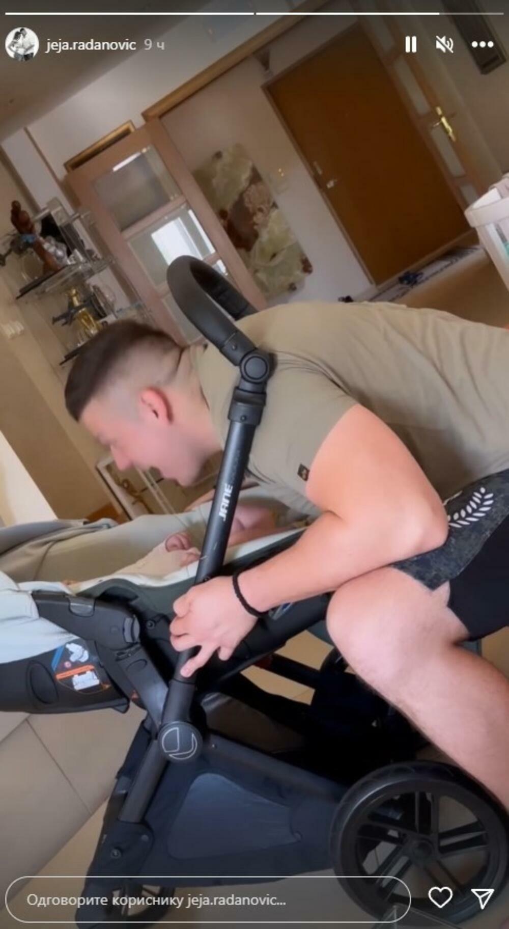 Jelena pokazala kako Sloba uživa sa sinom 