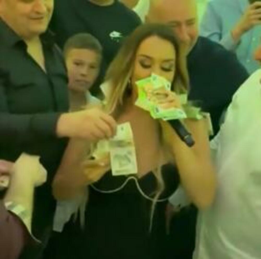 Tijani Milentijević lepe bakšiš po telu